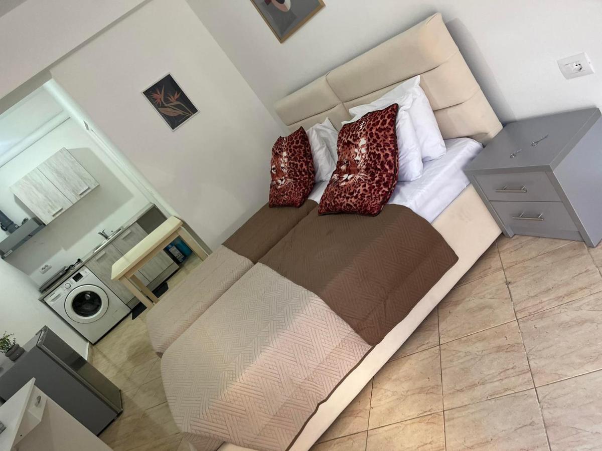 Mimoza Apartments Sarandë Buitenkant foto